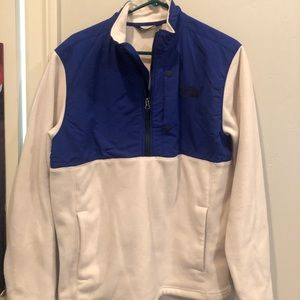 North face 1/2 zip fleece